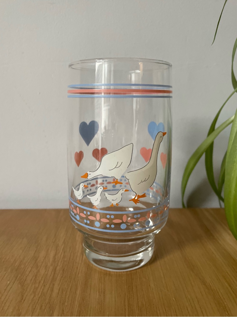 Vintage 1980s Arcopal France Hearts N Geese Glass Tumbler France 🪿🩵